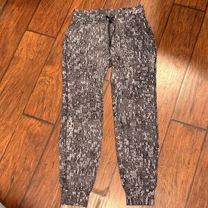 Ready to Rulu Jogger